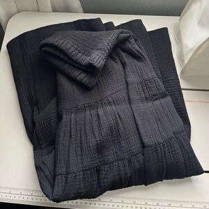 NWOT DKNY smock teared midi skirt, S, black